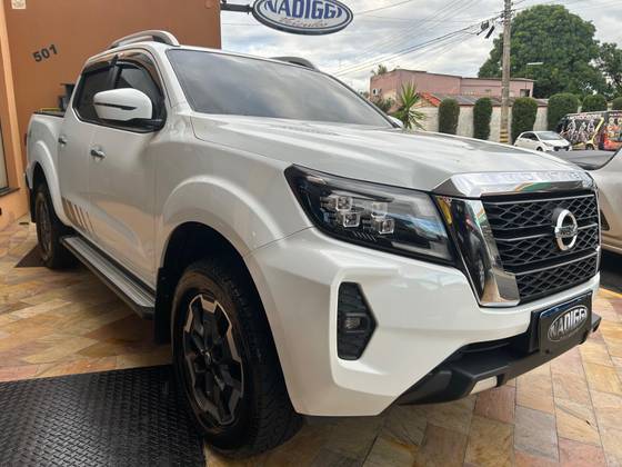 NISSAN FRONTIER 2.3 16V TURBO DIESEL XE CD 4X4 AUTOMÁTICO